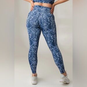 Vitality Balance Athletica Revive Pant Leggings - Sapphire Serpent